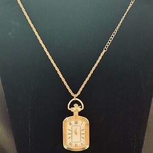 Elegant Gold Pendant Necklace/Vintage 💛 24 in. Twisted Rope Gold Chain w/4 in ex